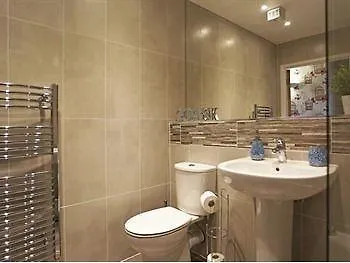 Exclusive Riverview Apartment London