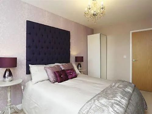 Exclusive Riverview Apartment London